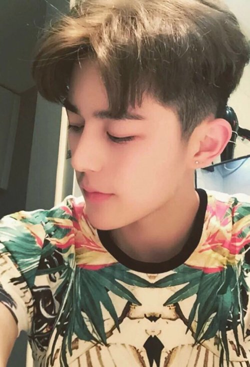 ��������ĺ���ͷ���� ����ʱ�ڵĺ���ͷ����