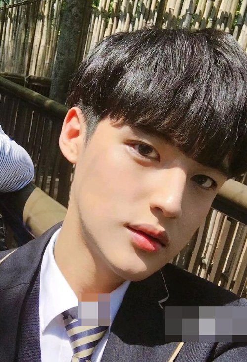 ��ѧ����Ķ̷����ʹ�ȫ У԰�еĶ̷�����ͼƬ