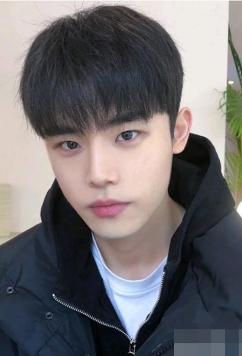 �쵰�������ʺ�ʲô���� �ഺ˧���Ķ�ͷ��ʾ��