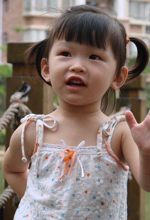 ����Ů���ʺϼ�ʲô���� ��Ƥ���ȵĺ��Ӷ�ͷ��