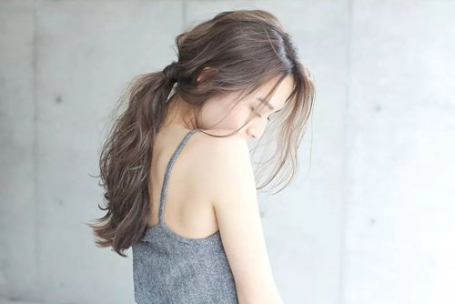 ����Ů��Ⱦ���̲��ط�ɫ �������۵�Ů������ͼ