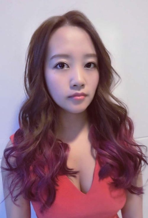 Ů����������Ⱦ�ƺ췢ɫ �Ը����к�ɫͷ��ȫ��