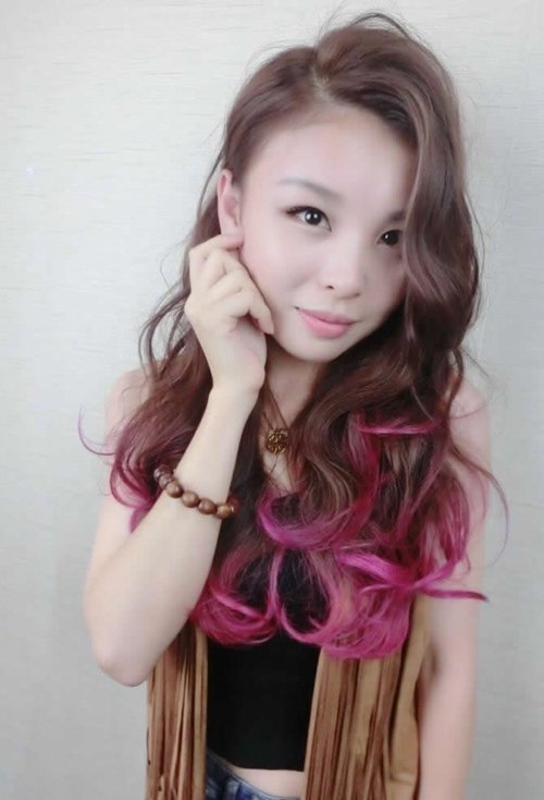 Ů����������Ⱦ�ƺ췢ɫ �Ը����к�ɫͷ��ȫ��