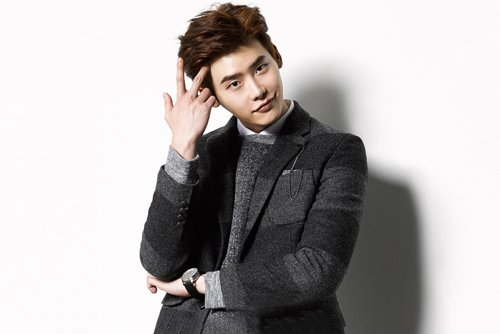 ��������˧���ͷ������ 2020����ʿ˧���̷�չʾ