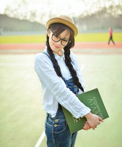 扎起来的辫子发型秋天 辫子发型设计图片